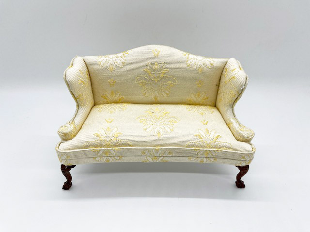 H1614-2, White yellow fabric Sofa Chair 1" scale